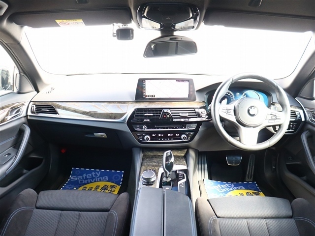 ＢＭＷ ５シリーズ ５２３Ｄ Ｍスポーツ ディーゼルターボ H30年 (関東) 99