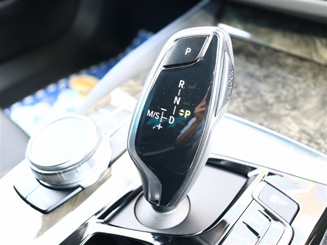 ＢＭＷ ５シリーズ ５２３Ｄ Ｍスポーツ ディーゼルターボ H30年 (関東) 99