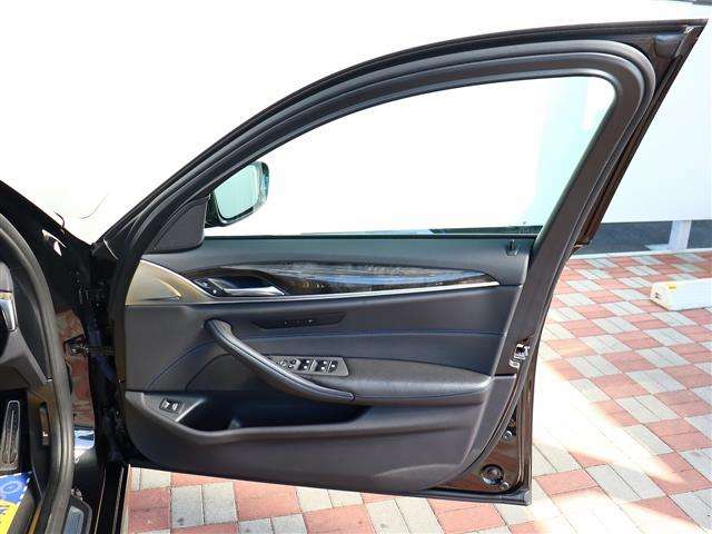 ＢＭＷ ５シリーズ ５２３Ｄ Ｍスポーツ ディーゼルターボ H30年 (関東) 99