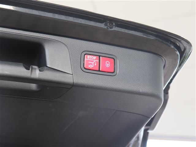 メルセデスベンツ ＧＬＣクラス ２２０ Ｄ ４マチック ディーゼルターボ ４ＷＤ H30年 (関東) 99