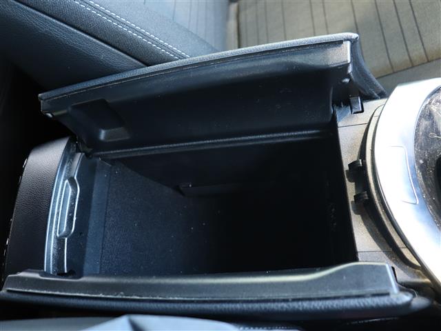 メルセデスベンツ ＧＬＣクラス ２２０ Ｄ ４マチック ディーゼルターボ ４ＷＤ H30年 (関東) 99