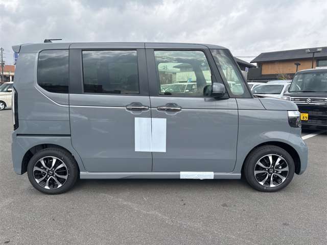 ホンダ Ｎ　ＢＯＸ カスタム ６６０ コーディネートスタイル モノトーン R6年 (近畿) 99