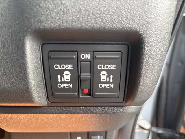 ホンダ Ｎ　ＢＯＸ カスタム ６６０ コーディネートスタイル モノトーン R6年 (近畿) 99