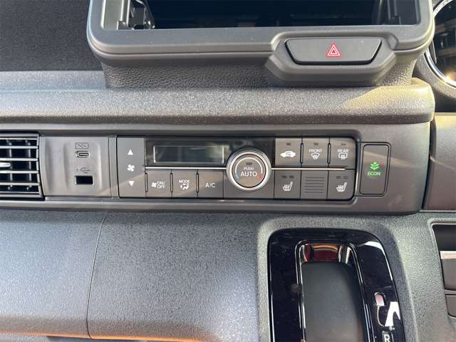 ホンダ Ｎ　ＢＯＸ カスタム ６６０ ターボ R6年 (近畿) 99