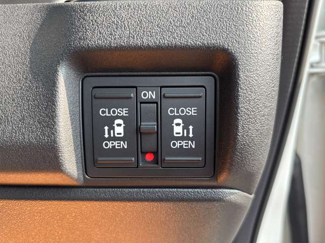 ホンダ Ｎ　ＢＯＸ カスタム ６６０ ターボ R6年 (近畿) 99