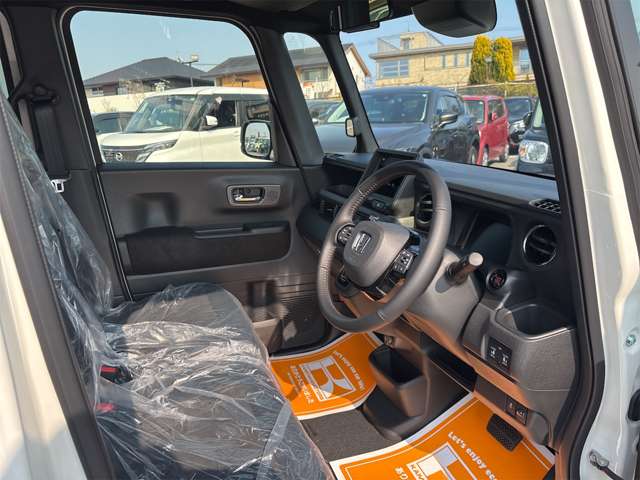 ホンダ Ｎ　ＢＯＸ カスタム ６６０ ターボ R6年 (近畿) 99