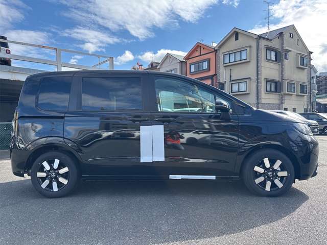 ホンダ フリード　ハイブリッド １．５ Ｅ：ＨＥＶ エアー ＥＸ R6年 (近畿) 99