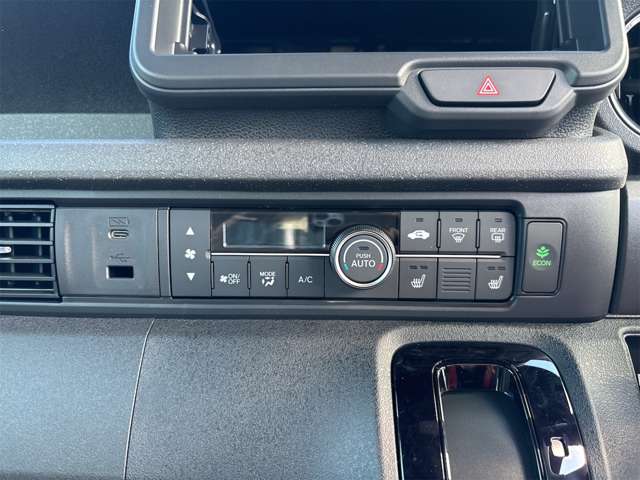 ホンダ Ｎ　ＢＯＸ カスタム ６６０ R6年 (近畿) 99