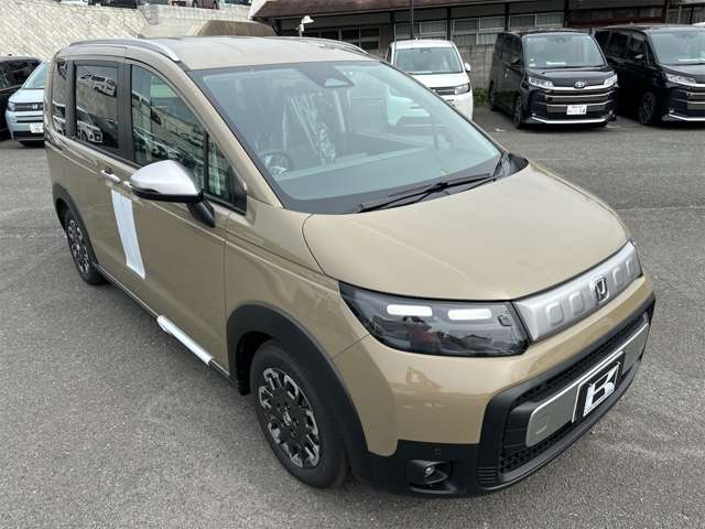 ホンダ フリード １．５ クロスター R6年 (近畿) 99