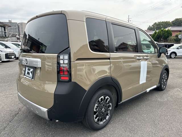 ホンダ フリード １．５ クロスター R6年 (近畿) 99