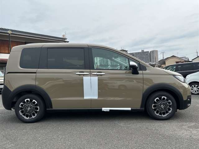 ホンダ フリード １．５ クロスター R6年 (近畿) 99