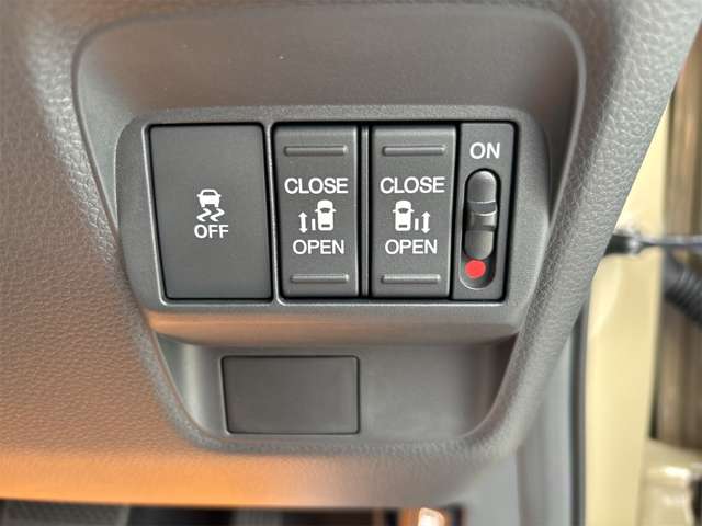 ホンダ フリード １．５ クロスター R6年 (近畿) 99