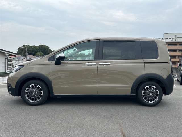 ホンダ フリード １．５ クロスター R6年 (近畿) 99