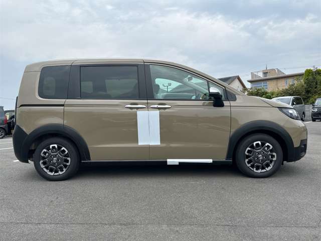 ホンダ フリード １．５ クロスター R6年 (近畿) 99