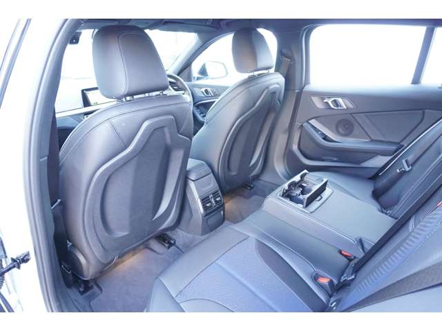 ＢＭＷ １シリーズ １１８Ｄ Ｍスポーツ ディーゼルターボ R6年 (近畿) 99