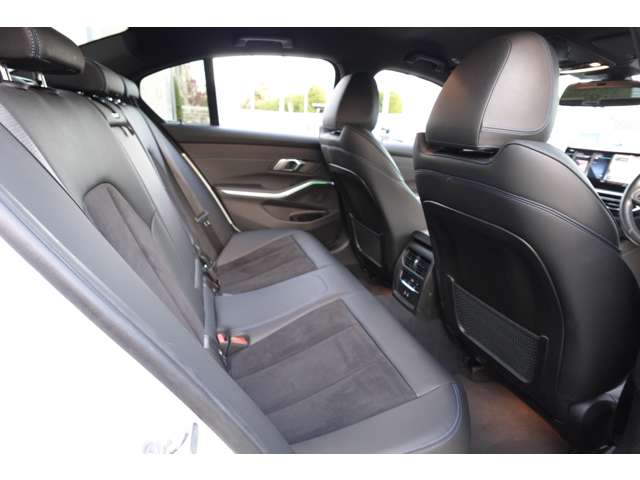 ＢＭＷ ３シリーズ ３２０ｉ　Ｍスポーツ R5年 (近畿) 99