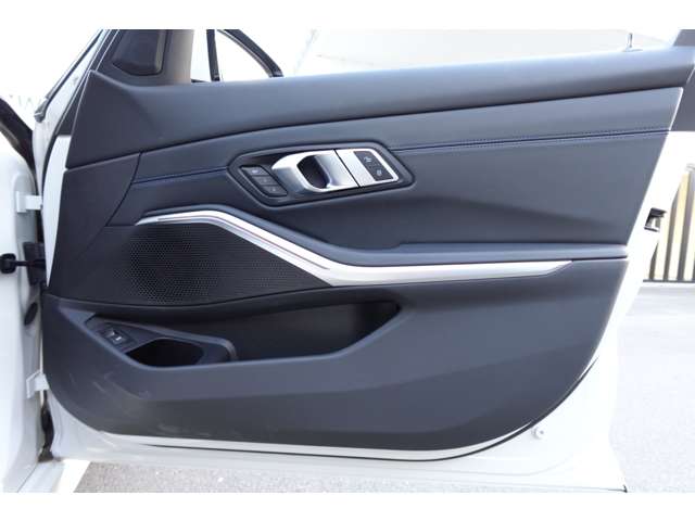 ＢＭＷ ３シリーズ ３２０ｉ　Ｍスポーツ R5年 (近畿) 99