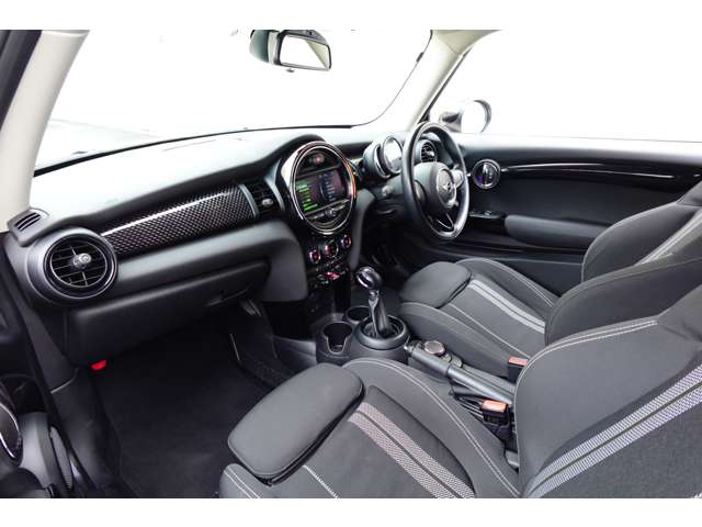 ミニ ミニ クーパーＳ ３ドア H30年 (近畿) 99