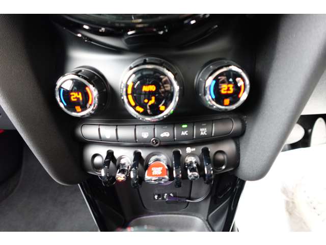 ミニ ミニ クーパーＳ ３ドア H30年 (近畿) 99