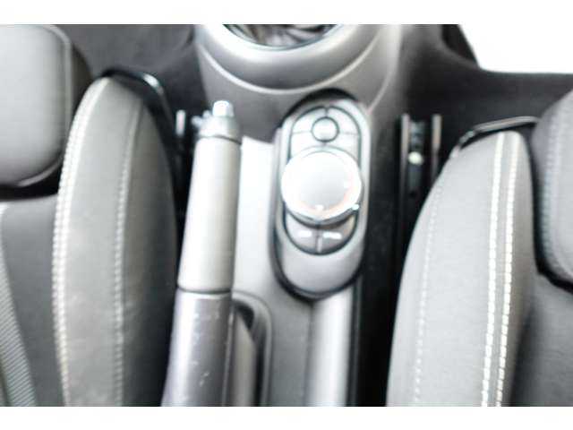 ミニ ミニ クーパーＳ ３ドア H30年 (近畿) 99