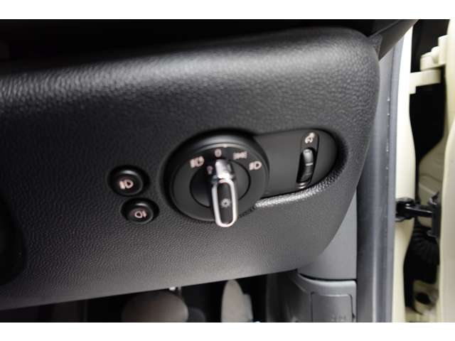 ミニ ミニ クーパーＳ ３ドア H30年 (近畿) 99