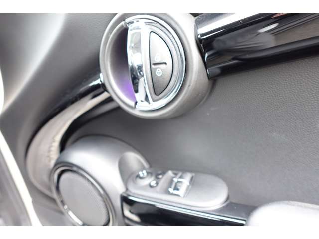 ミニ ミニ クーパーＳ ３ドア H30年 (近畿) 99