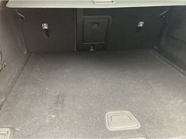 ボルボ ＸＣ６０ Ｂ６ ＡＷＤ Ｒデザイン ４ＷＤ R3年 (関東) 99