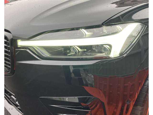 ボルボ ＸＣ６０ Ｂ６ ＡＷＤ Ｒデザイン ４ＷＤ R3年 (関東) 99