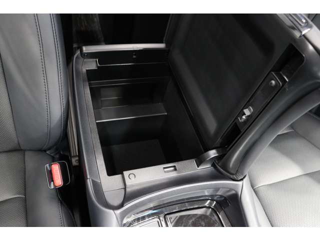 トヨタ アルファード ２．５ Ｓ Ｃパッケージ R5年 (東海) 99