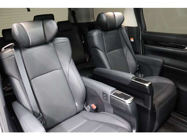 トヨタ アルファード ２．５ Ｓ Ｃパッケージ R5年 (東海) 99