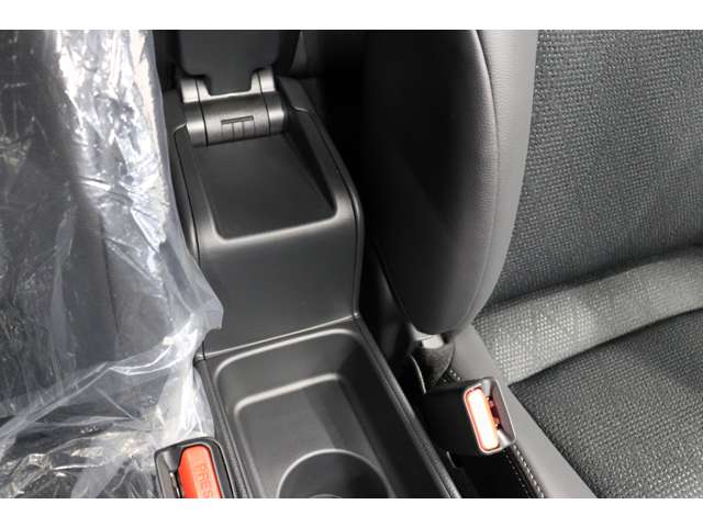 トヨタ ヤリスクロス　ハイブリッド １．５ ハイブリッド Ｚ R6年 (東海) 99