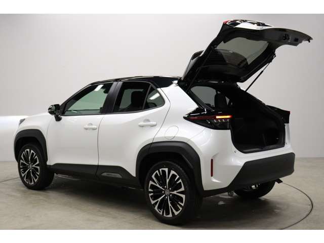 トヨタ ヤリスクロス　ハイブリッド １．５ ハイブリッド Ｚ R6年 (東海) 99