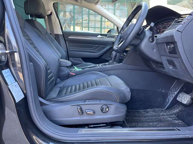 フォルクスワーゲン パサートヴァリアント ＴＳＩ　エレガンス　アドバンス R4年 (東海) 99