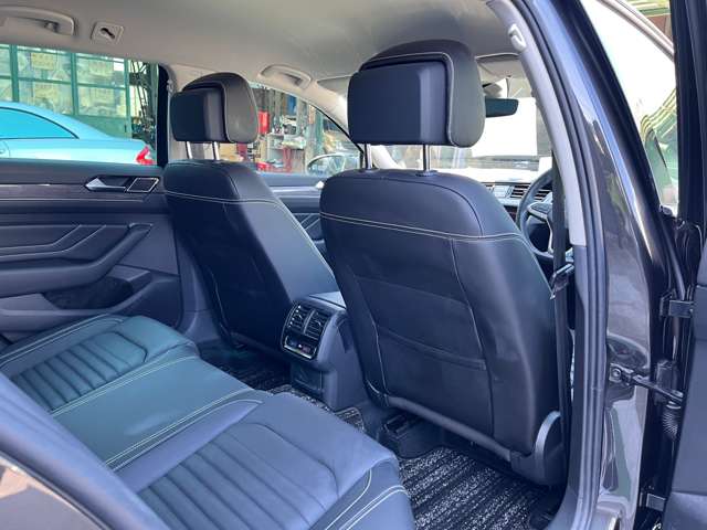 フォルクスワーゲン パサートヴァリアント ＴＳＩ　エレガンス　アドバンス R4年 (東海) 99