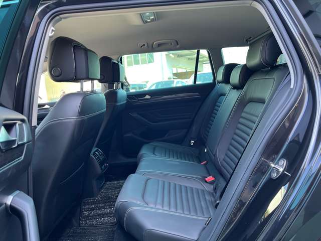 フォルクスワーゲン パサートヴァリアント ＴＳＩ　エレガンス　アドバンス R4年 (東海) 99