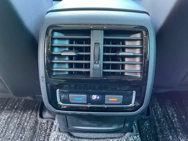 フォルクスワーゲン パサートヴァリアント ＴＳＩ　エレガンス　アドバンス R4年 (東海) 99