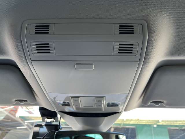 フォルクスワーゲン パサートヴァリアント ＴＳＩ　エレガンス　アドバンス R4年 (東海) 99