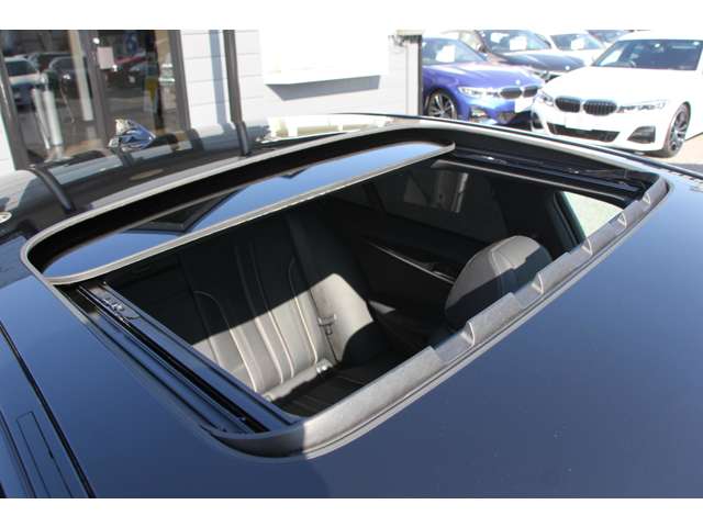 ＢＭＷ ５シリーズ ５２３Ｄ Ｘドライブ Ｍスポーツ エディション ジョイプラス ディーゼルターボ ４ＷＤ R3年 (関東) 99