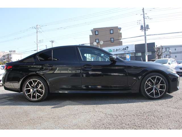 ＢＭＷ ５シリーズ ５２３Ｄ Ｘドライブ Ｍスポーツ エディション ジョイプラス ディーゼルターボ ４ＷＤ R3年 (関東) 99