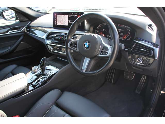 ＢＭＷ ５シリーズ ５２３Ｄ Ｘドライブ Ｍスポーツ エディション ジョイプラス ディーゼルターボ ４ＷＤ R3年 (関東) 99