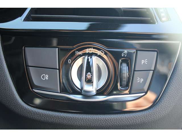 ＢＭＷ ５シリーズ ５２３Ｄ Ｘドライブ Ｍスポーツ エディション ジョイプラス ディーゼルターボ ４ＷＤ R3年 (関東) 99