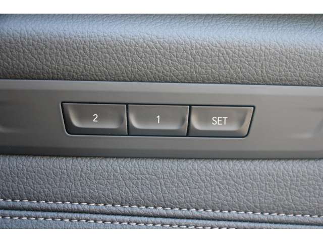 ＢＭＷ ５シリーズ ５２３Ｄ Ｘドライブ Ｍスポーツ エディション ジョイプラス ディーゼルターボ ４ＷＤ R3年 (関東) 99