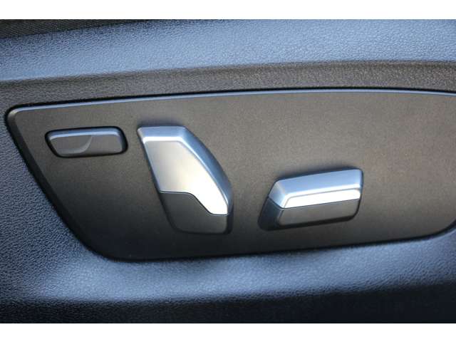 ＢＭＷ ５シリーズ ５２３Ｄ Ｘドライブ Ｍスポーツ エディション ジョイプラス ディーゼルターボ ４ＷＤ R3年 (関東) 99