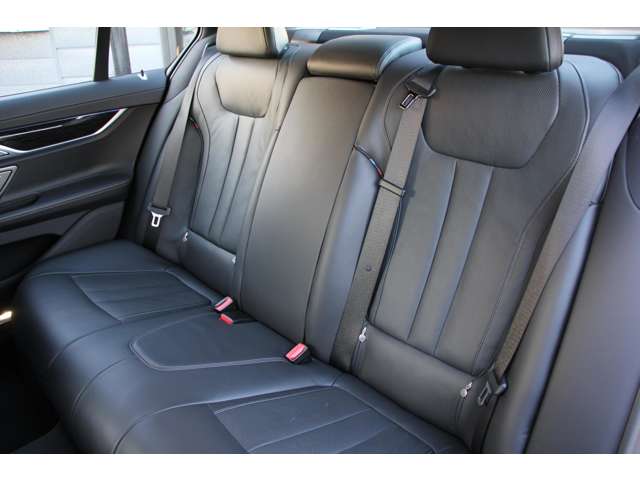 ＢＭＷ ７シリーズ ７４０ｉ　Ｍスポーツ R2年 (関東) 99