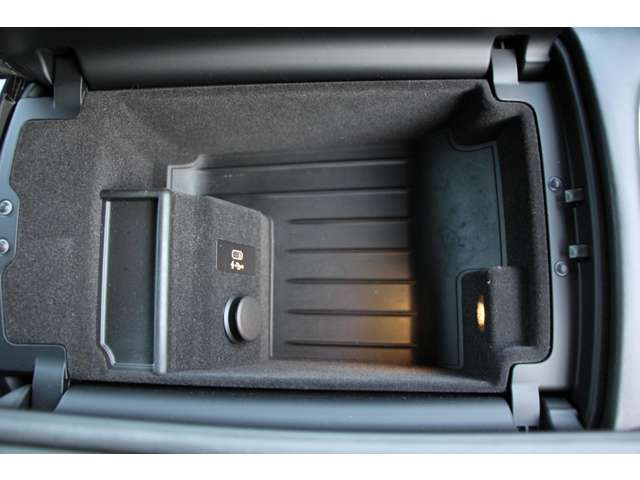 ＢＭＷ ７シリーズ ７４０ｉ　Ｍスポーツ R2年 (関東) 99