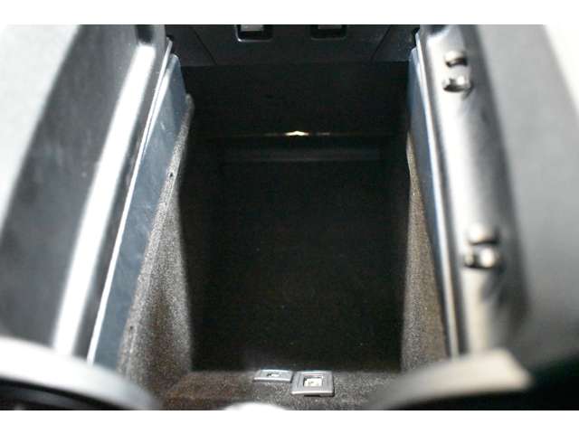 メルセデスベンツ Ｅクラス Ｅ２５０ H26年 (関東) 99