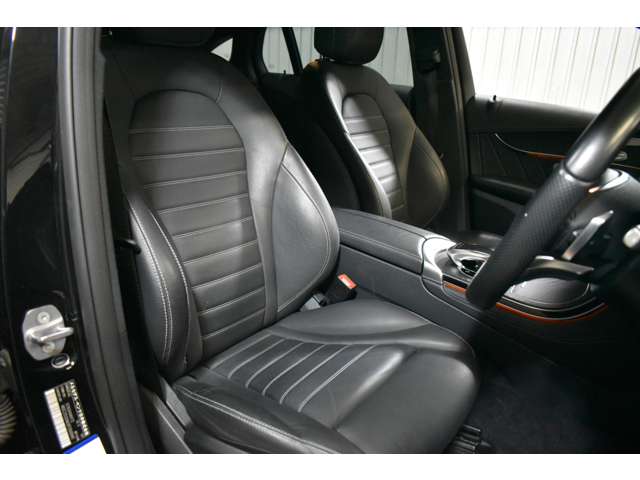 メルセデスベンツ ＧＬＣクーペ ２５０ ４マチック スポーツ （本革仕様） ４ＷＤ H29年 (関東) 99