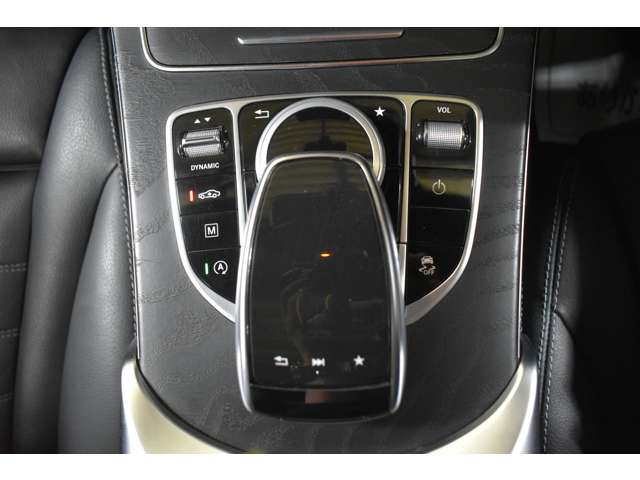 メルセデスベンツ ＧＬＣクーペ ２５０ ４マチック スポーツ （本革仕様） ４ＷＤ H29年 (関東) 99