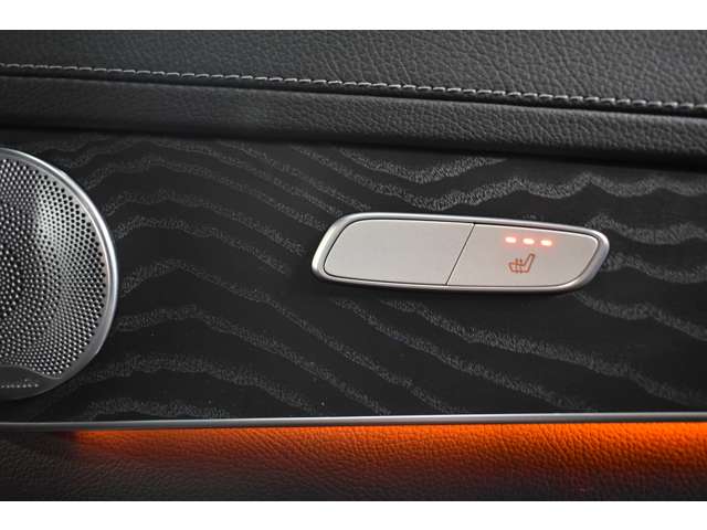 メルセデスベンツ ＧＬＣクーペ ２５０ ４マチック スポーツ （本革仕様） ４ＷＤ H29年 (関東) 99