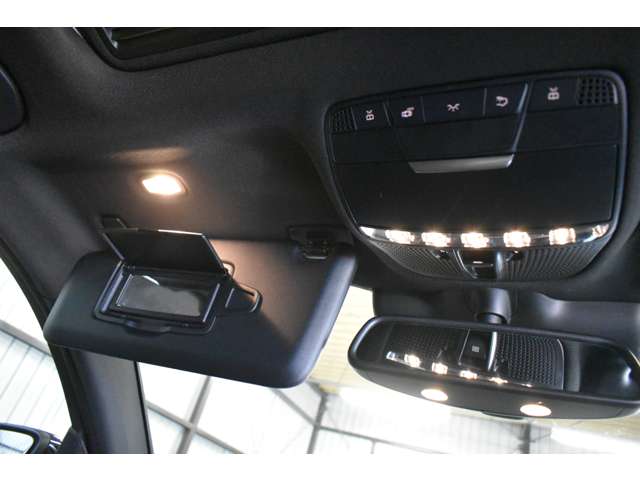 メルセデスベンツ ＧＬＣクーペ ２５０ ４マチック スポーツ （本革仕様） ４ＷＤ H29年 (関東) 99